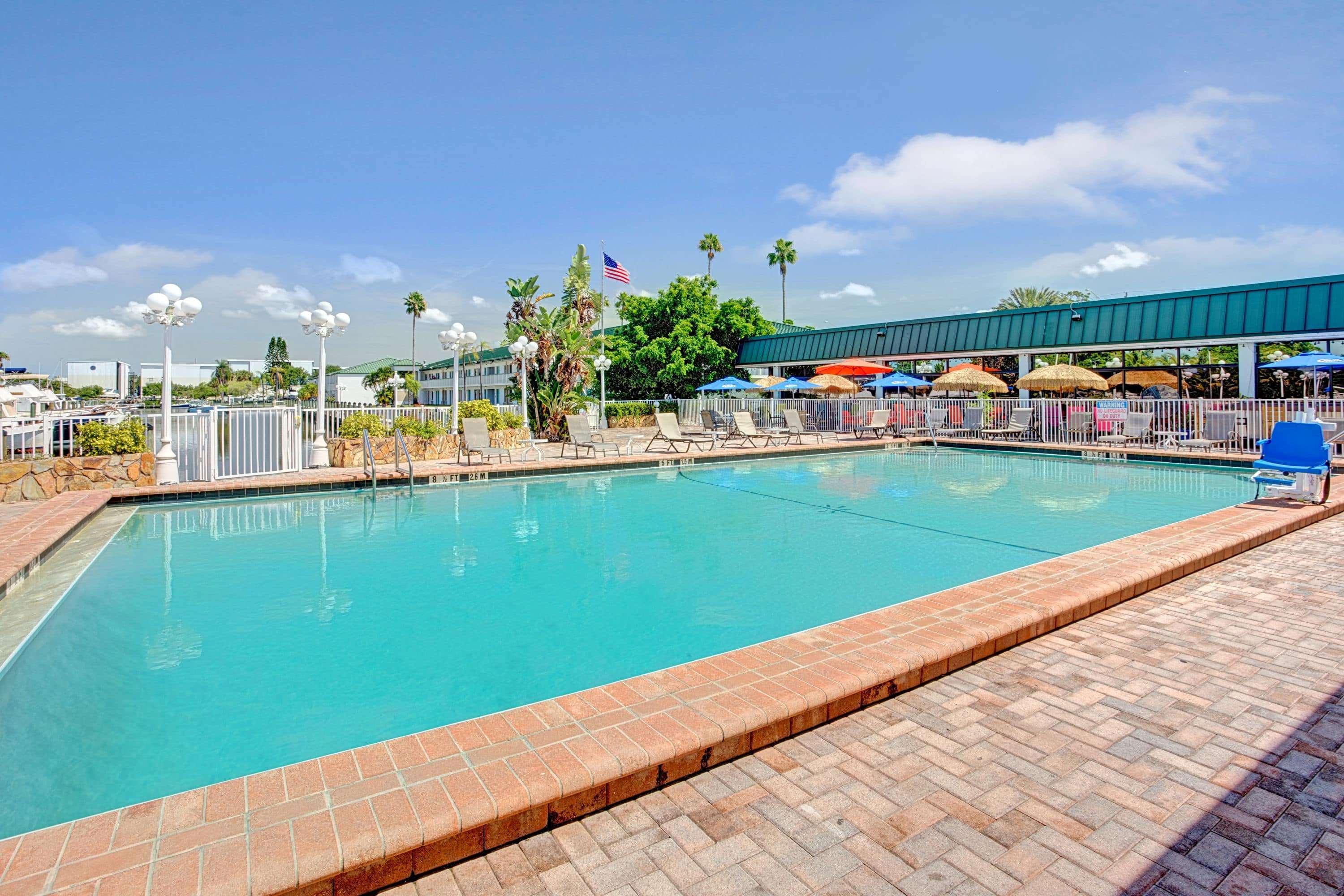 Ramada By Wyndham Sarasota Waterfront Hotel South Bradenton Exterior photo